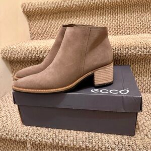 NIB ECCO Shape 35 Sartorelle Andorra Hydromax Birch  Ankle Boot EU 38 US 7-7.5